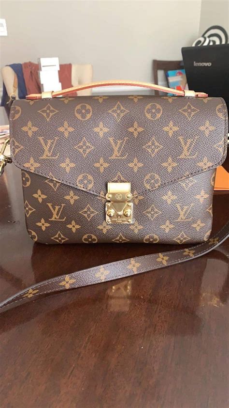 authentic dust bag louis vuitton|certificate of authenticity louis vuitton.